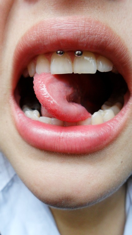 tongue-piercing-smiley | Piercing Croydon | Timebomb ...