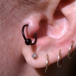 Tragus_Piercing-ring