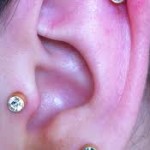 tragus-piercing-gem