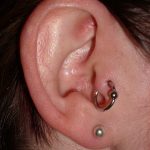 tragus-piercing-with-ball-closure-ring