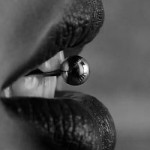 tongue-piercing-ball