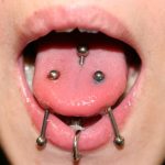 Tongue-piercing-triple
